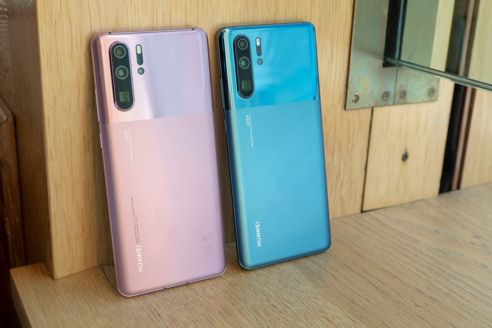 Huawei P30 Pro now comes in two new colors and they look very classy ...