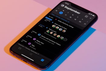 Google and Microsoft deliver dark theme to two new apps