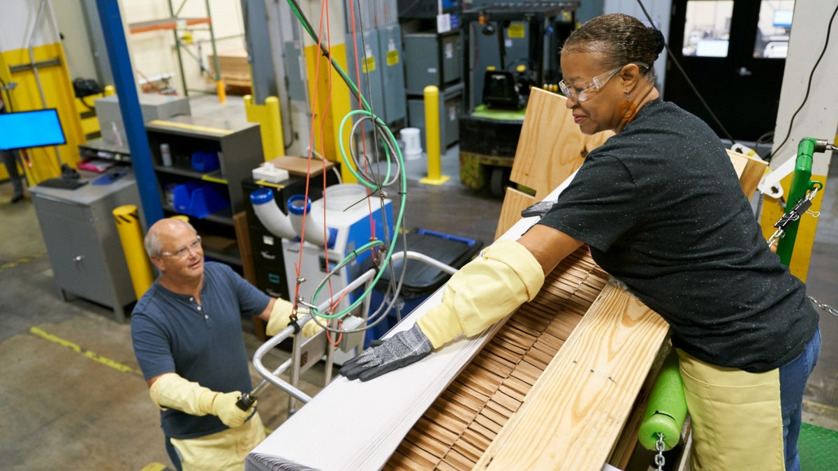 Made in America: Apple fronts Corning $250 million for 'the toughest glass ever in a phone'
