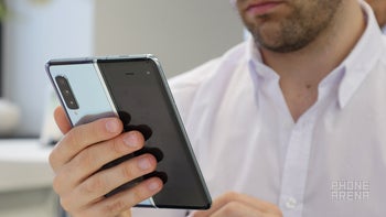 Samsung is gearing up to sell a surprisingly large number of Galaxy Fold units
