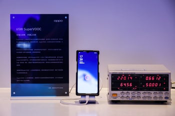OPPO's new fast-charging champs are here: 65W SuperVOOC and 30W Wireless VOOC