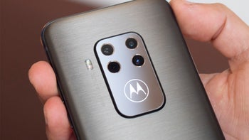 Deal: Buy a Motorola One Zoom, get a free Moto G6