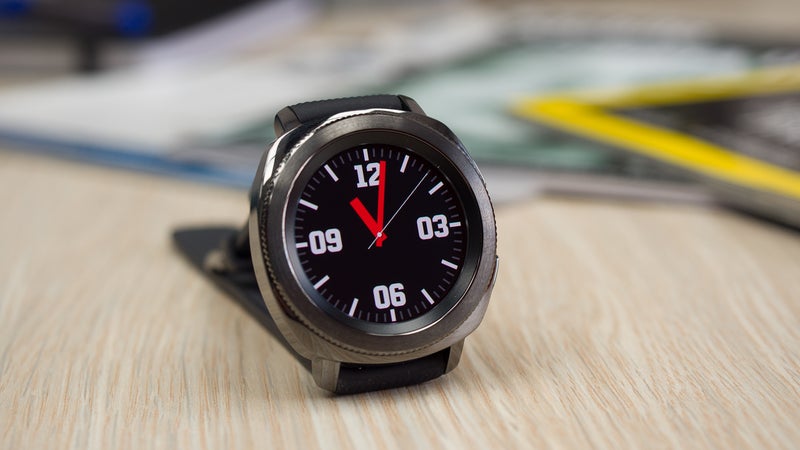 Deal: Samsung Gear Sport smartwatch is 40% off on Amazon (US version)