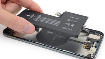 How did Apple fit the record iPhone 11 Pro Max battery?