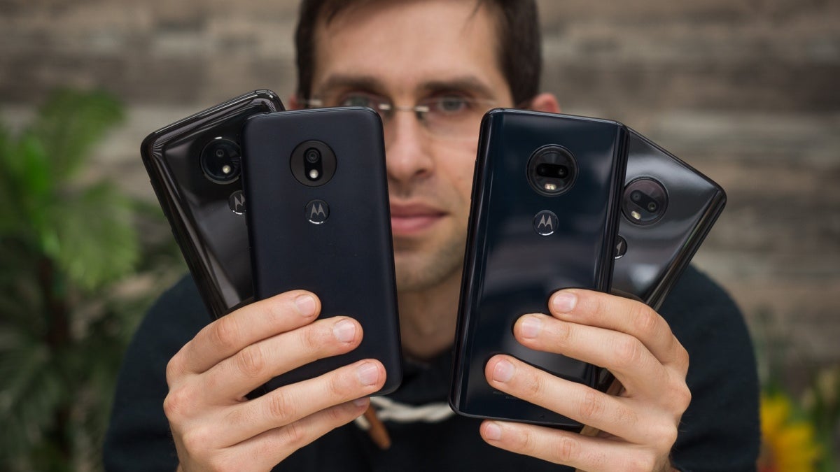 Amazon offers big discounts on four of the most popular Motorola phones on the market