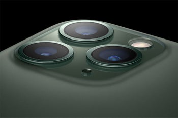 New Apple patents could mean better lenses with smaller camera bumps
