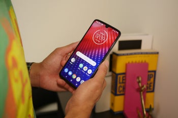 Motorola brings back interesting BOGO (buy one, get one free) deal