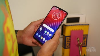 Motorola brings back interesting BOGO (buy one, get one free) deal