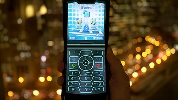 Verizon's Moto RAZR 2019 is finally a compact foldable, will you get it on release?