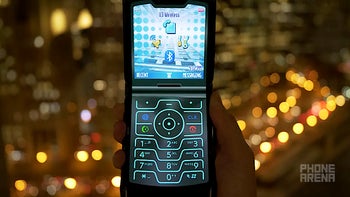 Verizon's Moto RAZR 2019 is finally a compact foldable, will you get it on release?