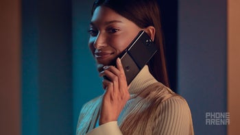Motorola Razr's flexible screen repair price is 'rigid' cheap