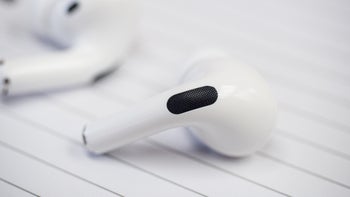 If you plan to gift AirPods Pro for Chirstmas, you can't get them from Apple