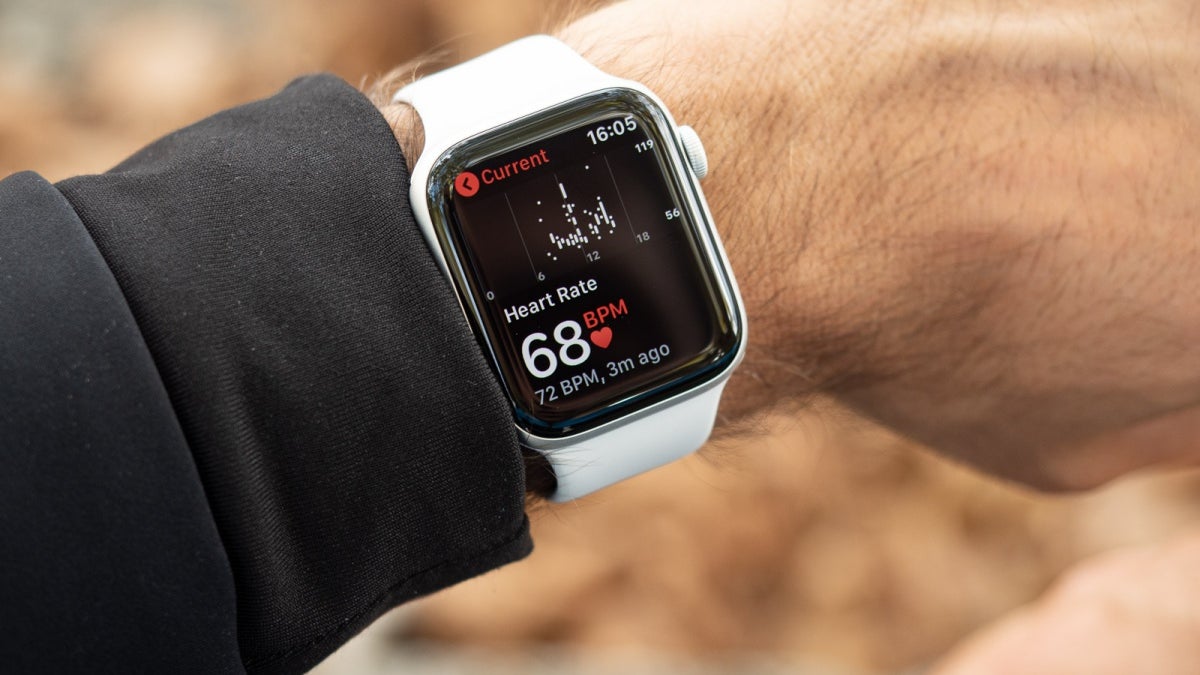 Amazon offers top Black Friday deals on half a dozen Apple Watch Series 5 models