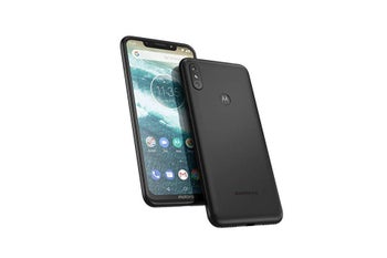 Motorola begins its first stable Android 10 update for a surprisingly old mid-ranger