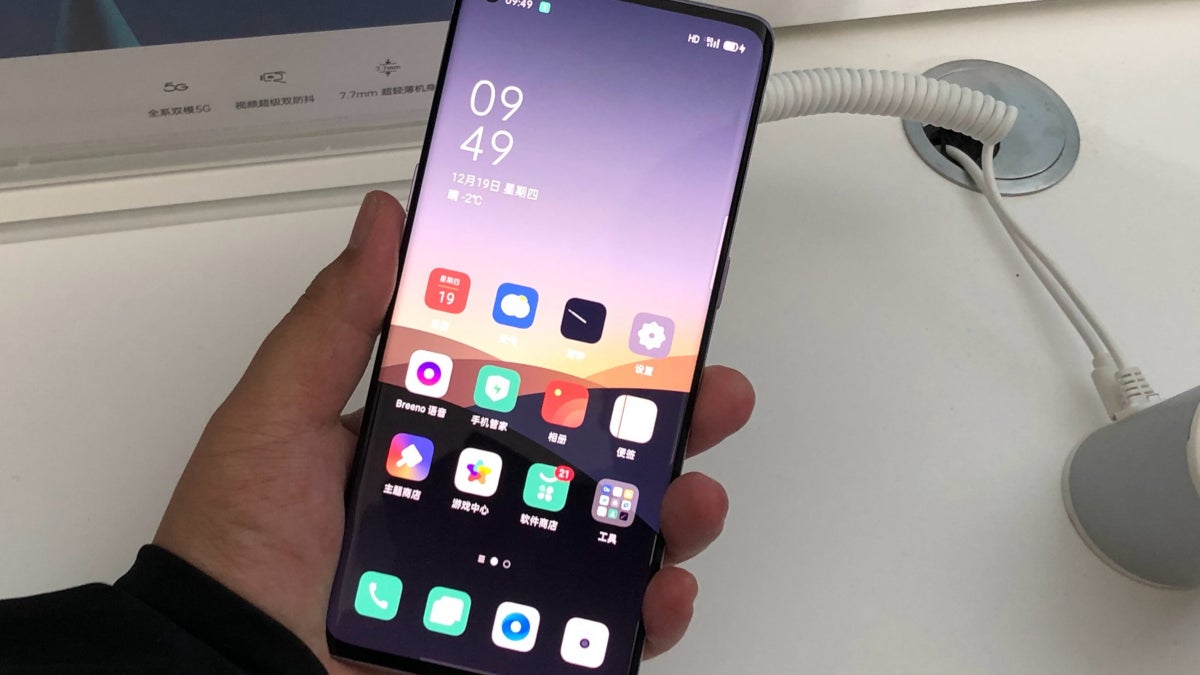 Live photos leak showing the Oppo Reno3 5G and the Oppo Reno3 Pro 5G