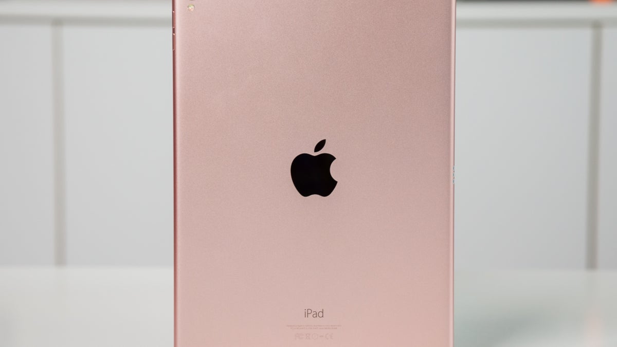 Apple signs a new deal with its former graphics chip supplier