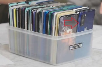 Photo claims to show OnePlus 8 Lite dummy with three rear cameras