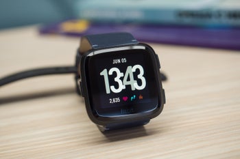 Fitbit kicks off 2020 with major discounts on smartwatches and fitness trackers