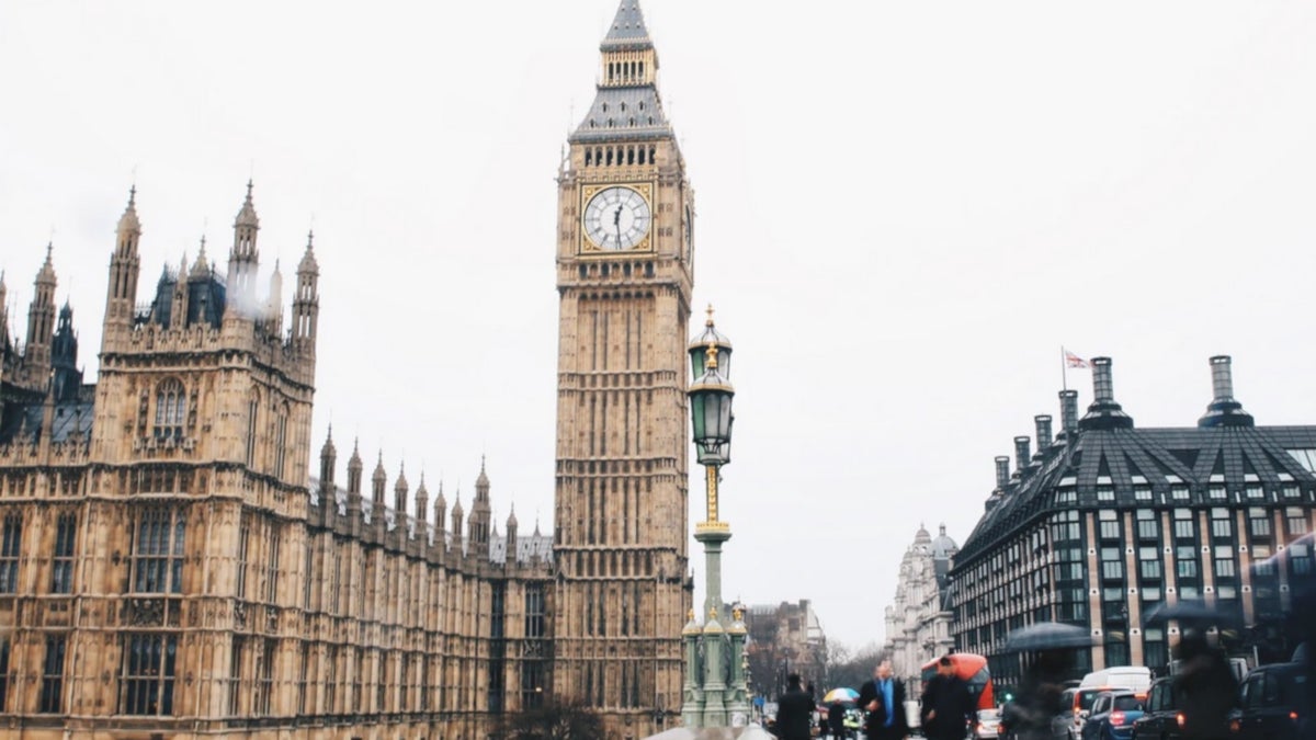 U.K. feels last-minute heat from the U.S. over a key 5G decision