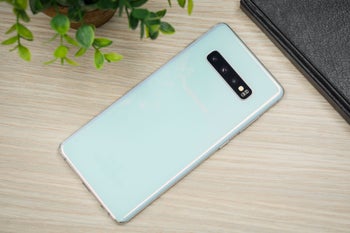 Hurry and get the unlocked Galaxy S10+ at an all-time high discount on Amazon