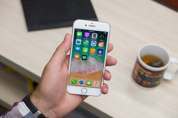 March launch of Apple’s cheap iPhone reiterated by new report, production starting next month
