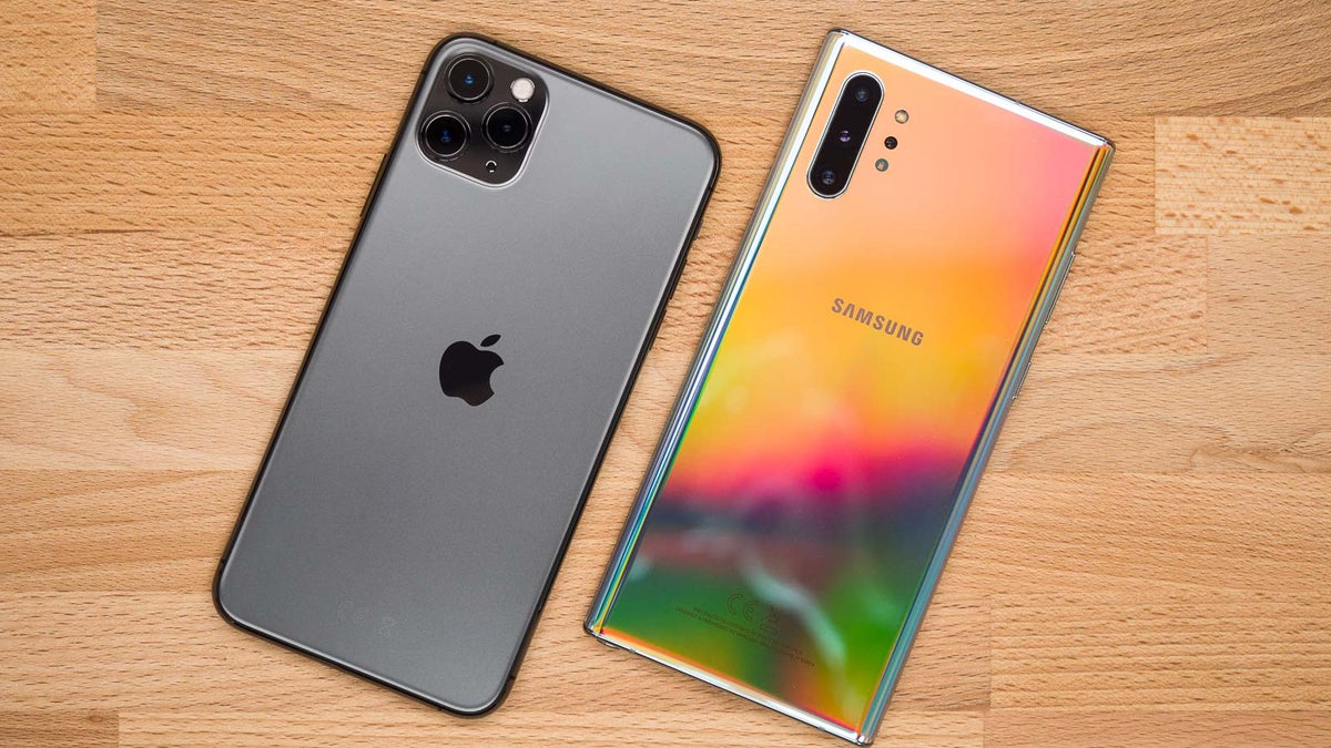 Glossy or matte: how do you like your phone's back to be?