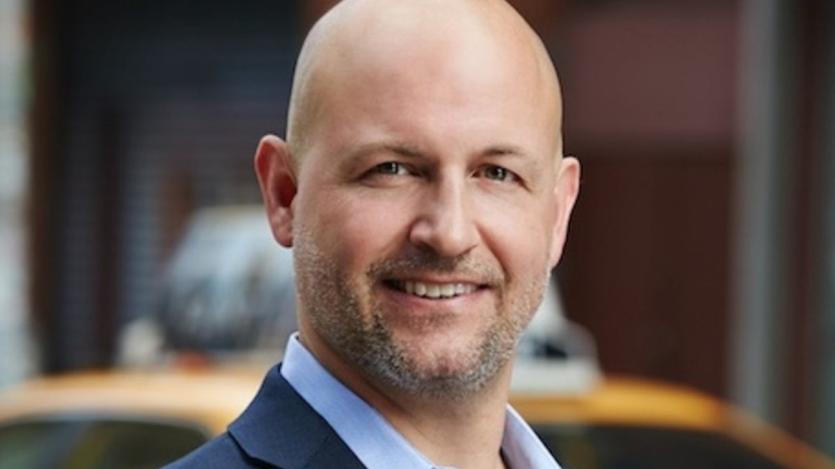 Apple hires Former Warner Music SVP Jeff Bronikowski for Apple Music