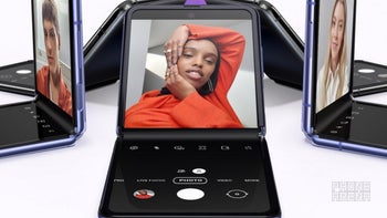 No, Samsung did not lie about the display on the Galaxy Z Flip