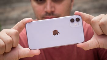 Apple's iPhone dominated India's premium smartphone segment in Q4 2019