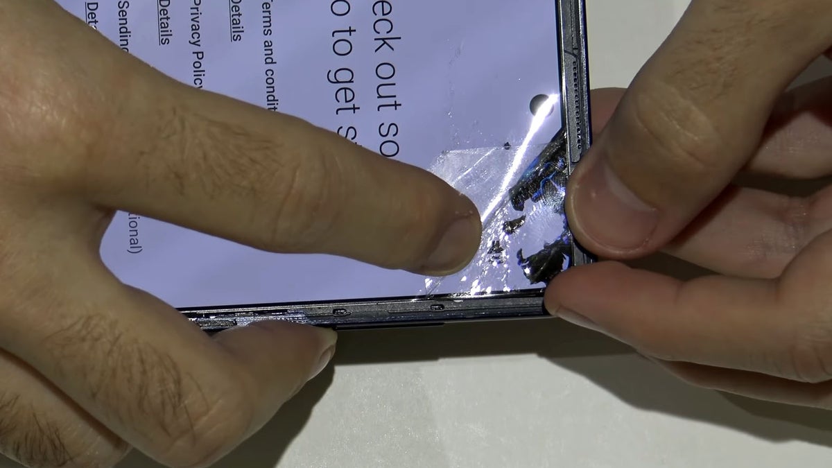 Here's why Galaxy Z Flip's folding glass display cover is still protected by a plastic film