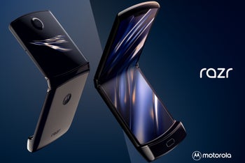 Foldable display breaking saga continues: Moto Razr’s turn