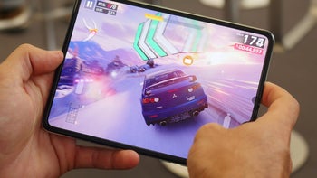 Galaxy Fold 2 will sport an S Pen and bendy glass, but not Samsung's best camera