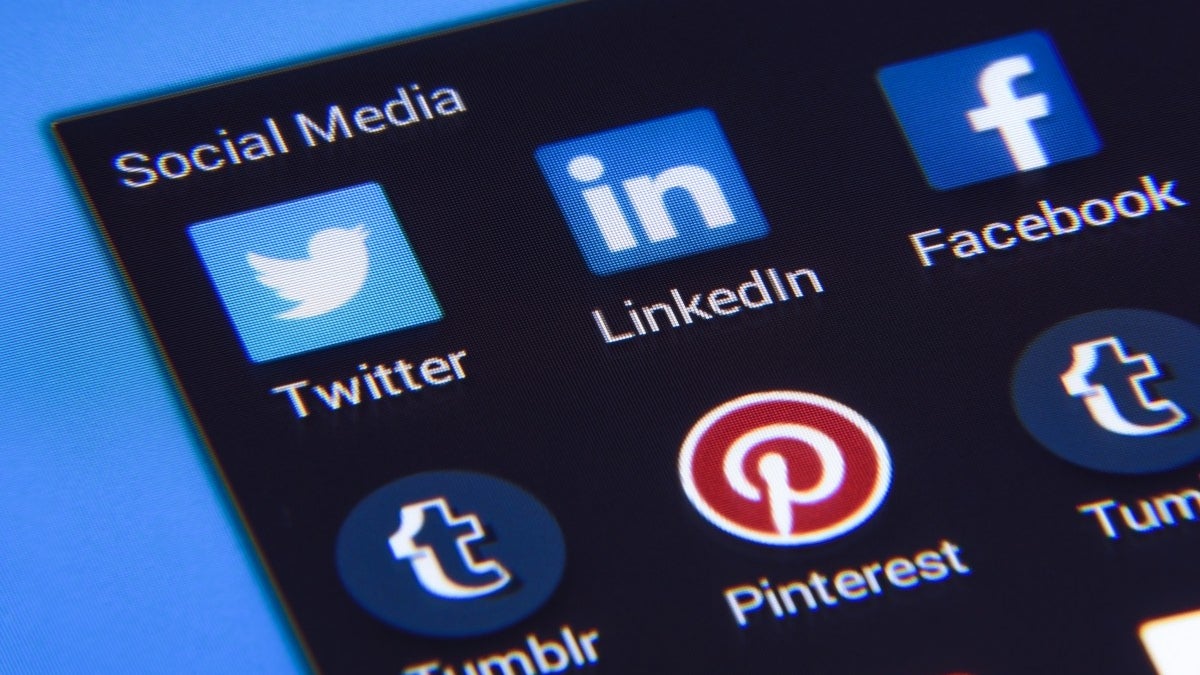 LinkedIn will have Stories like Snapchat and Instagram
