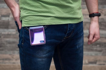 Samsung's Galaxy Z Flip is selling like hotcakes, unlike the Galaxy S20 series