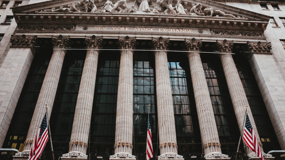 Trading app goes down costing its customers big bucks
