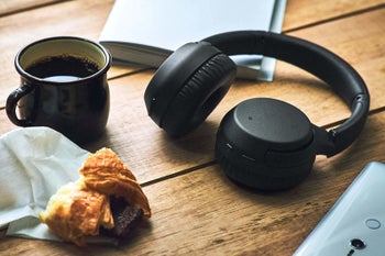 These Sony headphones cost less than $100 on Amazon