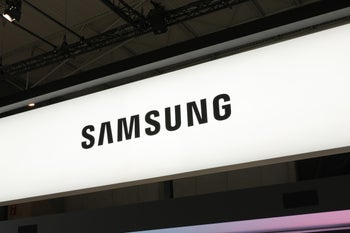 Samsung's new television ad promotes its 5G Galaxy phones