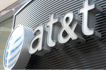 AT&T CEO Randall Stephenson gets executive pay of $32 million for 2019