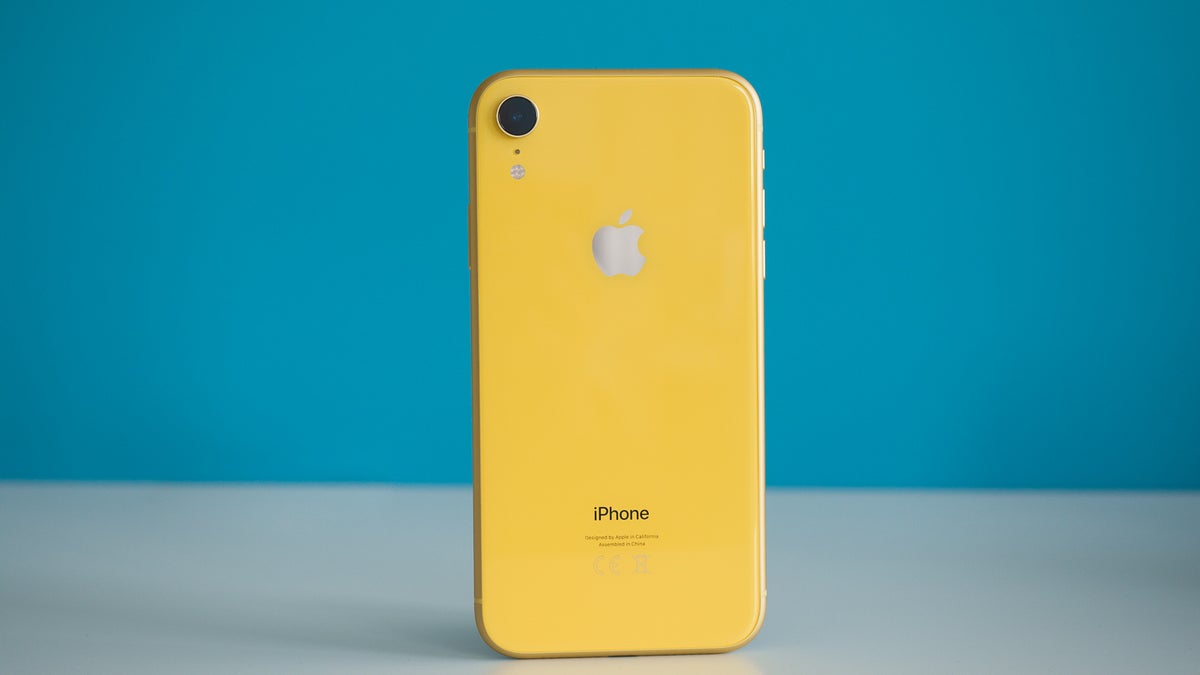 Sky Mobile deal: 128GB Apple iPhone XR for the price of 64GB