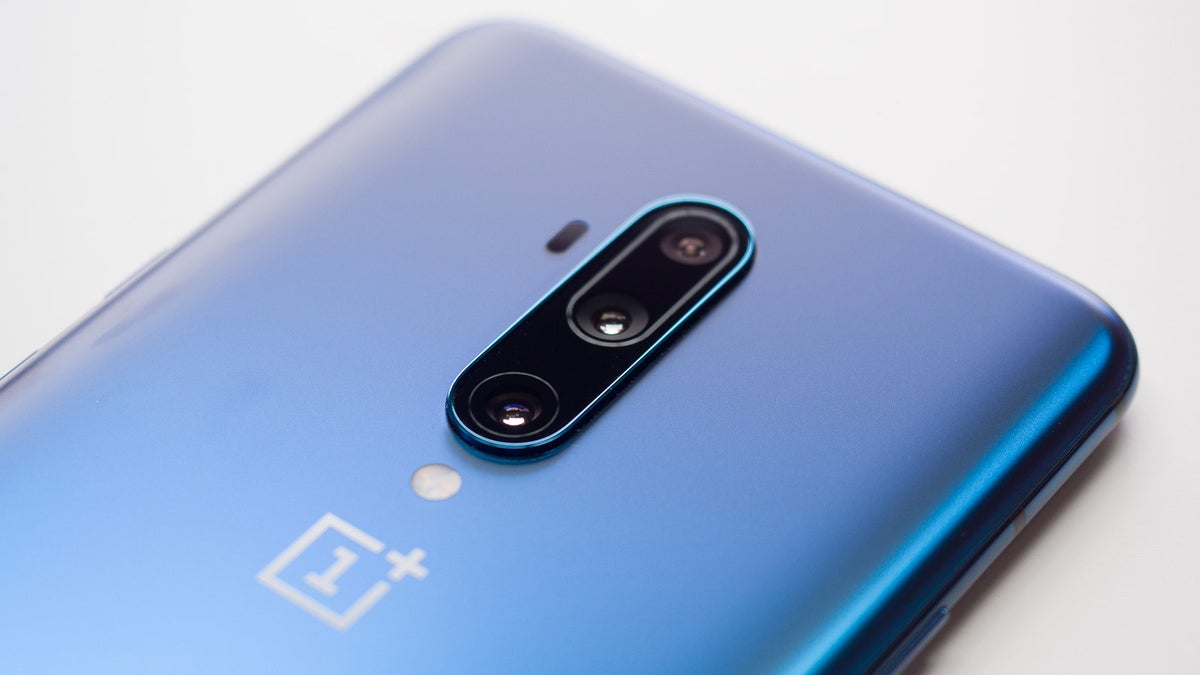 OnePlus offers extended warranty and device support amidst coronavirus containment
