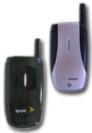 UTStarcom introduced its entry-level CDM7025 clamshell
