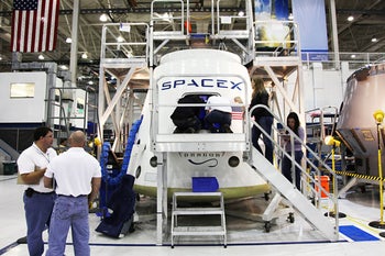 SpaceX employees forbidden from using the Zoom app over privacy concerns