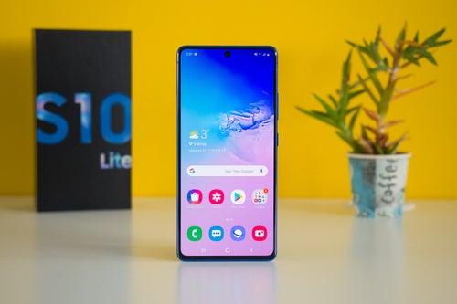 s 10 lite features