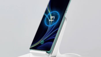 OnePlus 8 Pro wireless charger