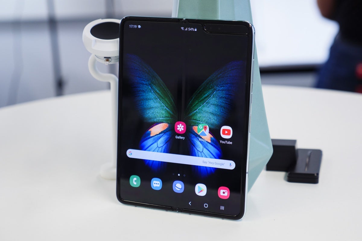 samsung fold 2 screen size