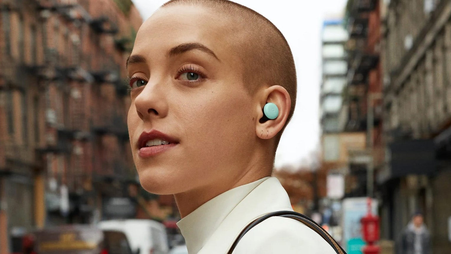 Google Pixel Buds vs AirPods vs Galaxy Buds Plus specs and features ...