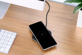 Upgrade your work desk with these sub-$10 wireless charger deals