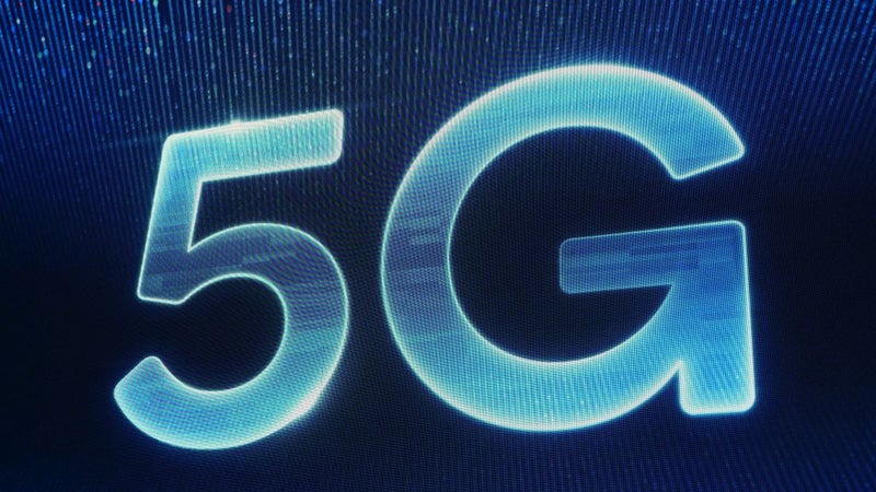 Verizon and T-Mobile are simultaneously the world's best and worst 'leading' 5G operators