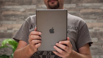 New 10.8-inch iPad and 8.5-inch iPad Mini coming with 20W charger inside box