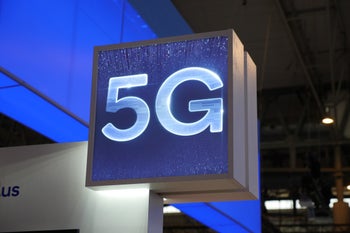 The first US 5G awards spread the wealth between Verizon, T-Mobile, and AT&T